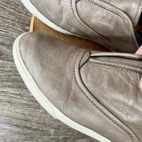 *FRYE | Mindy Slip-On Leather Sneaker Shoes in Tan Brown Size 9.5 - Picture 16 of 16